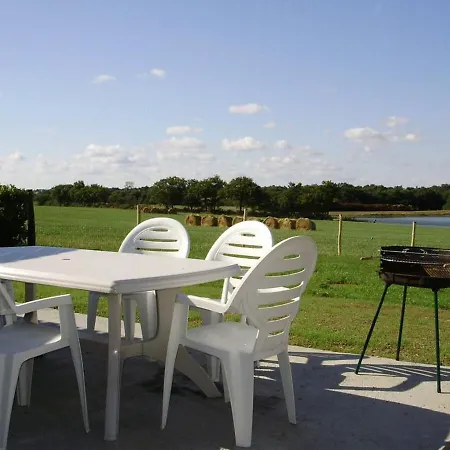 Vairé, 4 Pièces, 6 Personnes - Fr-1-426-411 Hébergement de vacances *