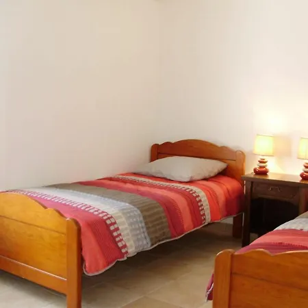 Vairé, 4 Pièces, 6 Personnes - Fr-1-426-411