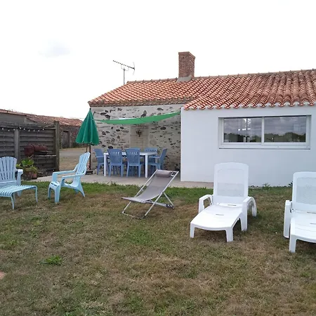 Renove Avec Jardin Prive, Cheminee Et Wifi A Vaire, Vendee - Fr-1-426-411 Landhaus Vairé