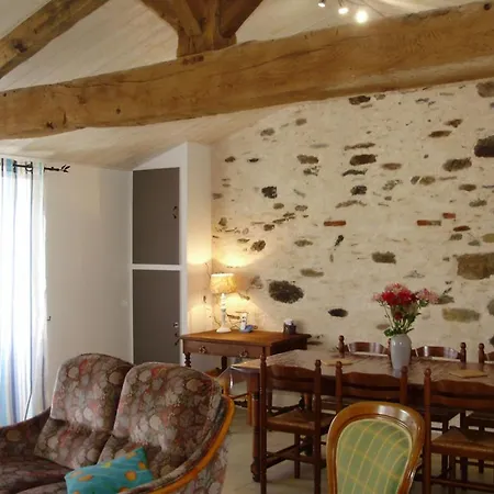 Renove Avec Jardin Prive, Cheminee Et Wifi A Vaire, Vendee - Fr-1-426-411 * Vairé